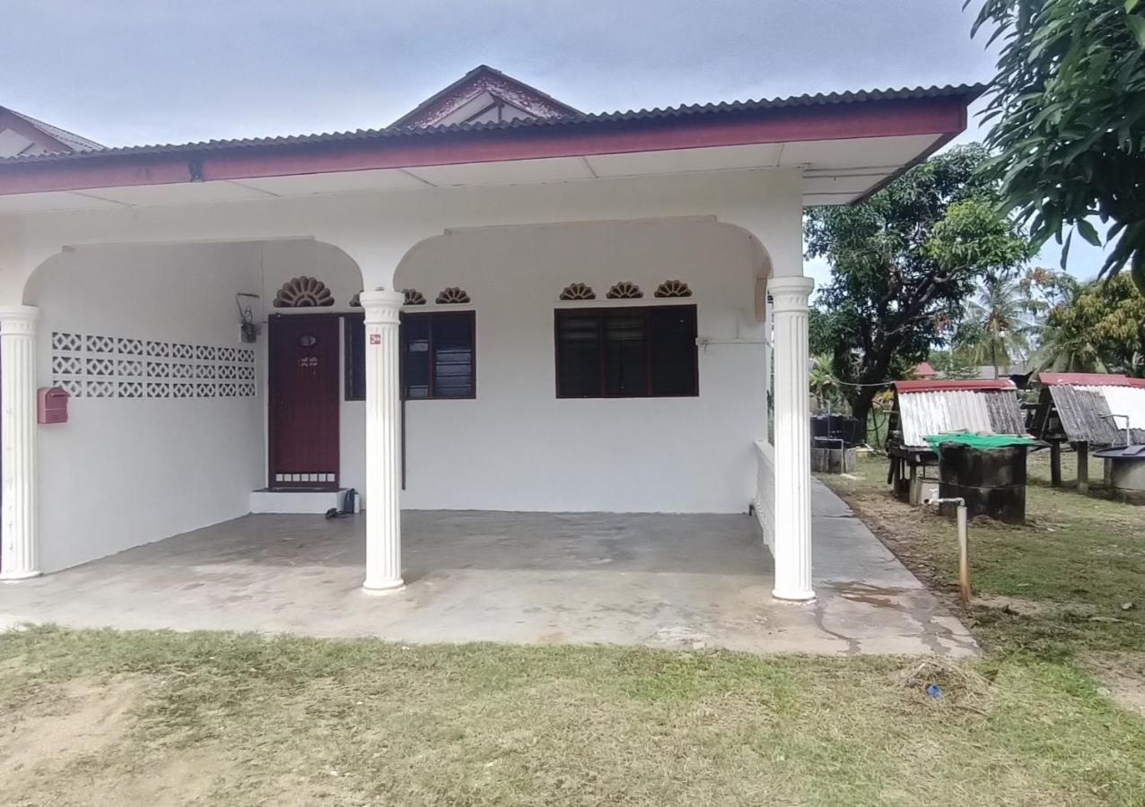 Rayyan Homestay Cherang Ruku Exterior foto